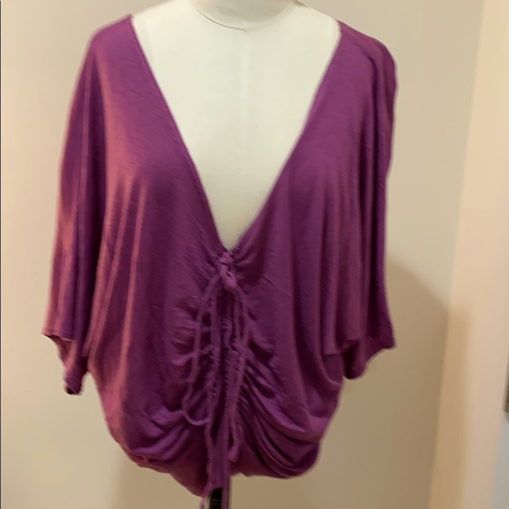 T Los Angeles poncho style tunic size Small